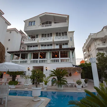 Conny'S Hotel (Adults Only)-2